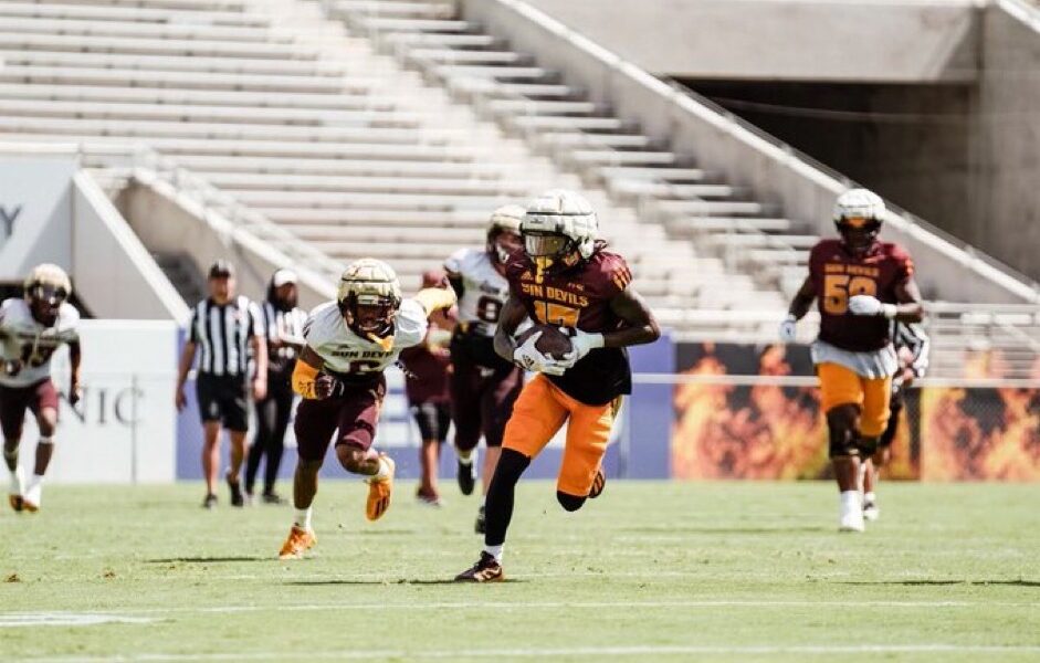 Kaleb Black catches a ball for Arizona State football.