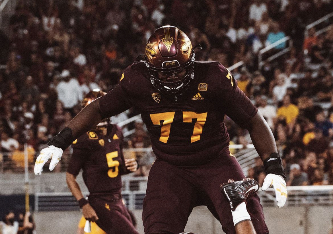 LaDarius Henderson blocking for ASU.