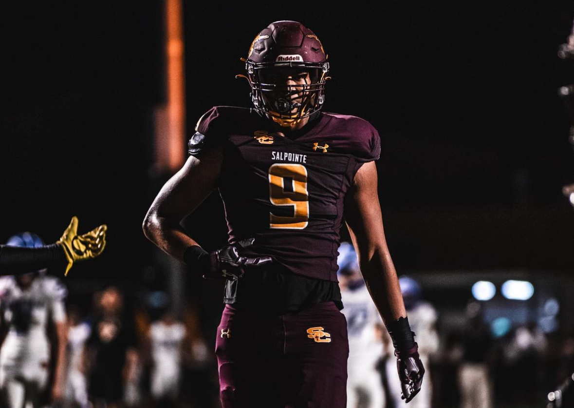 Elijah Rushing de-committed from Arizona State's rival, Arizona.