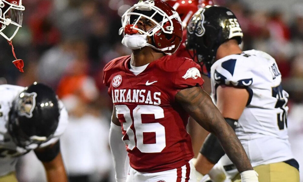 Former Arkansas linebacker Jordan Crook pledged to the Sun Devils.