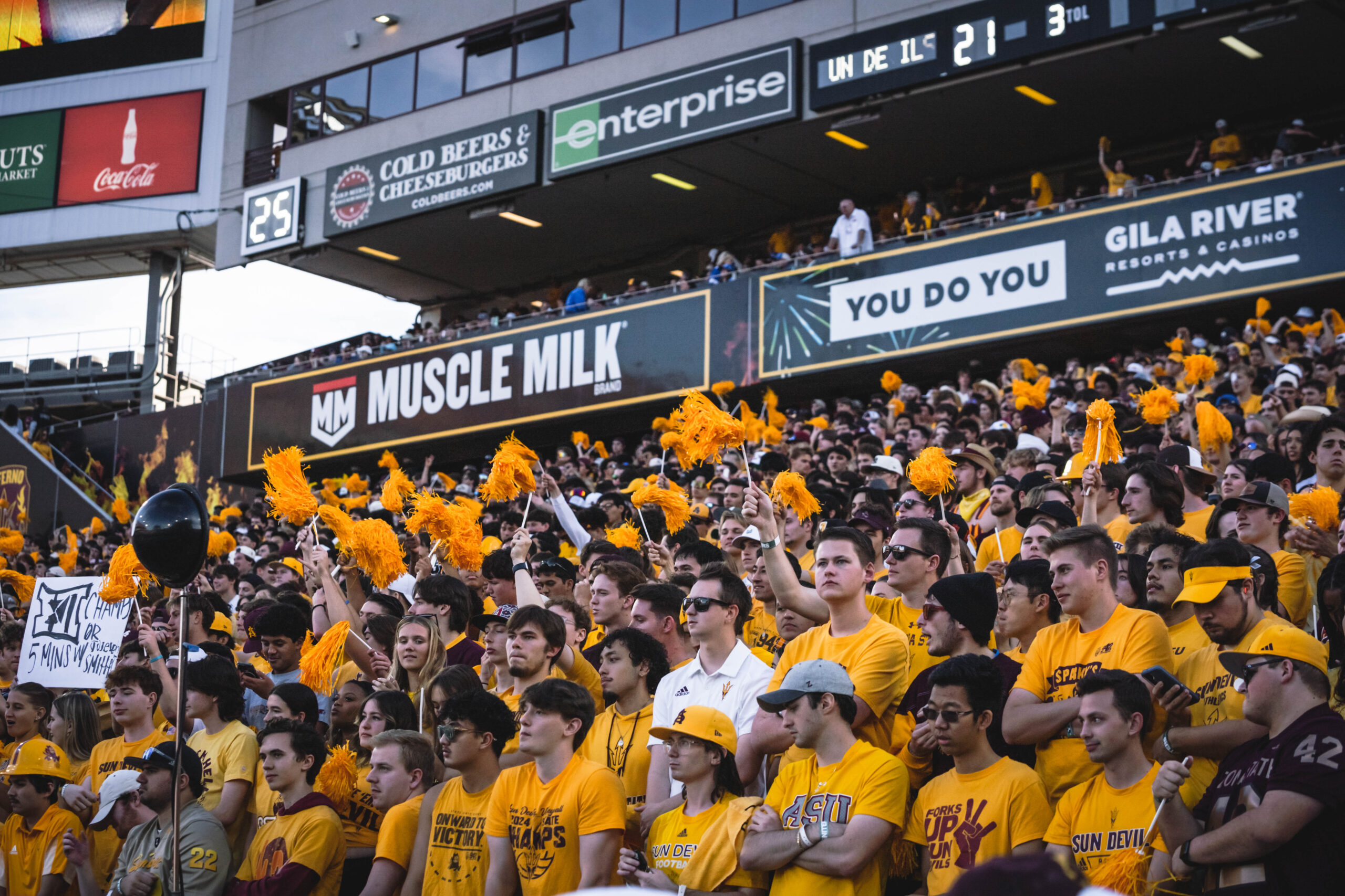 A sold-out student section cheers against BYU.